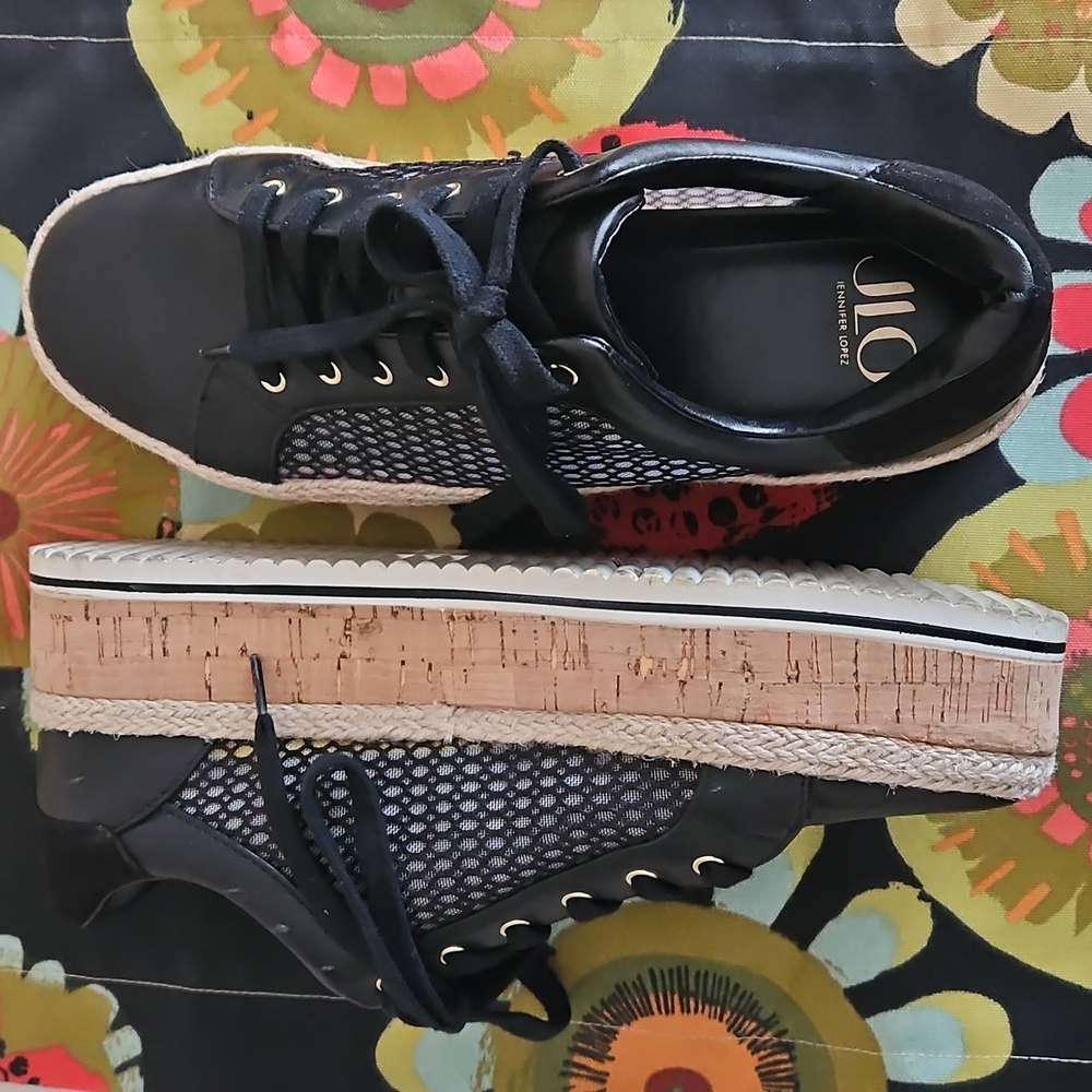JLO Black and Tan Women's Sneakers Size 10 - Picture 4 of 10